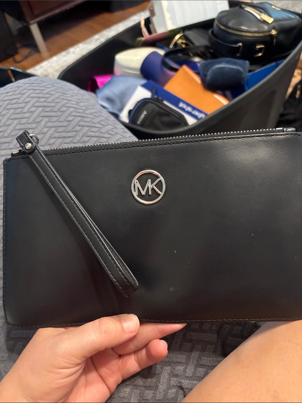 Michael kors wristlet